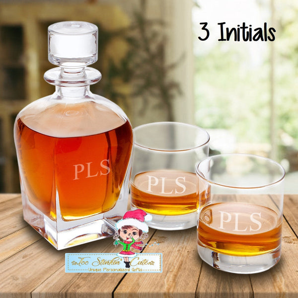 Personalized Decanter set with 2 low balls/ Whiskey Liquor Bar Barware Boss Executive Men Dad